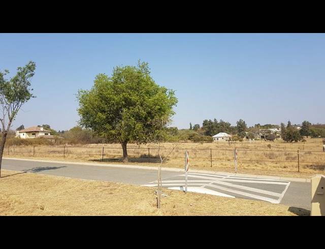 LAND FOR SALE IN BEAULIEU